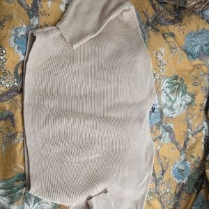 H&M Beige Ribbed Knit Top